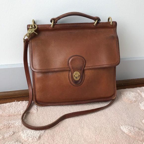Coach Handbags - Vintage Coach Willis British Tan Crossbody Bag